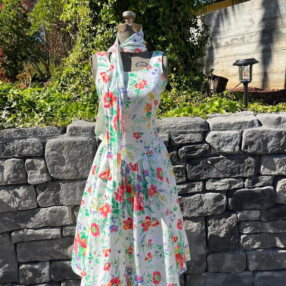 Vintage White Floral Sundress Aline Scarf SZ 4